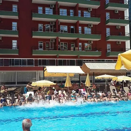 Hotel Club Bayar 4*